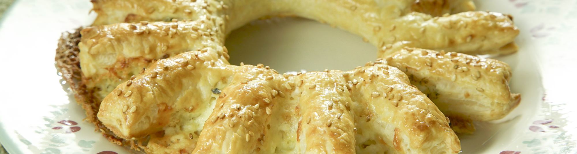 Sol de hojaldre con 3 quesos