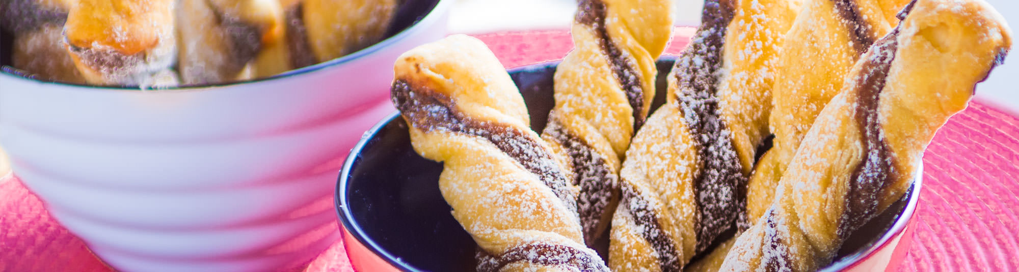 Postres con hojaldre y chocolate