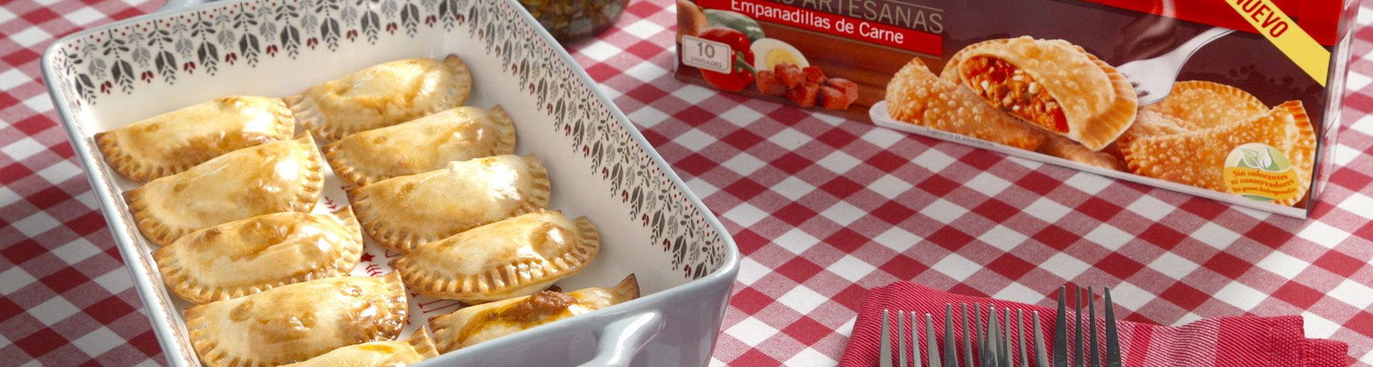 Empanadillas de carne con salsa chimichurri La Cocinera